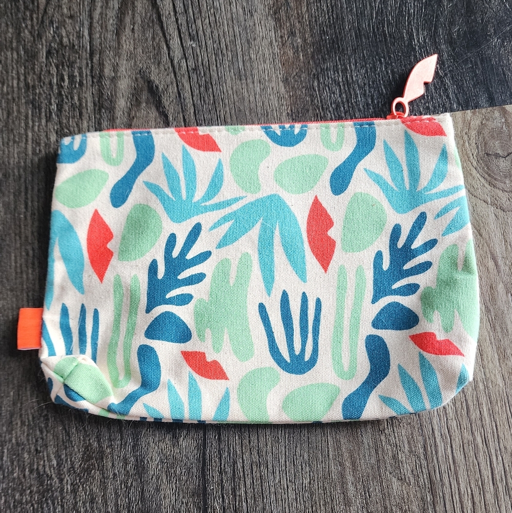 Ipsy glam bag Force of Nature